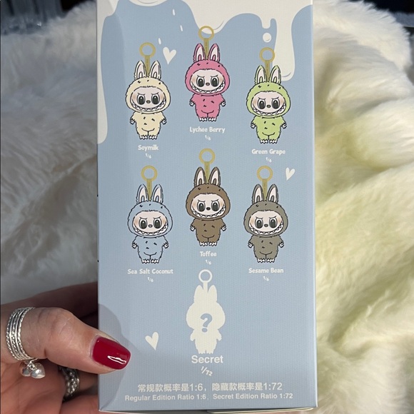 Pop mart Exciting Macaron Vinyl Face Toy - Picture 2 of 4